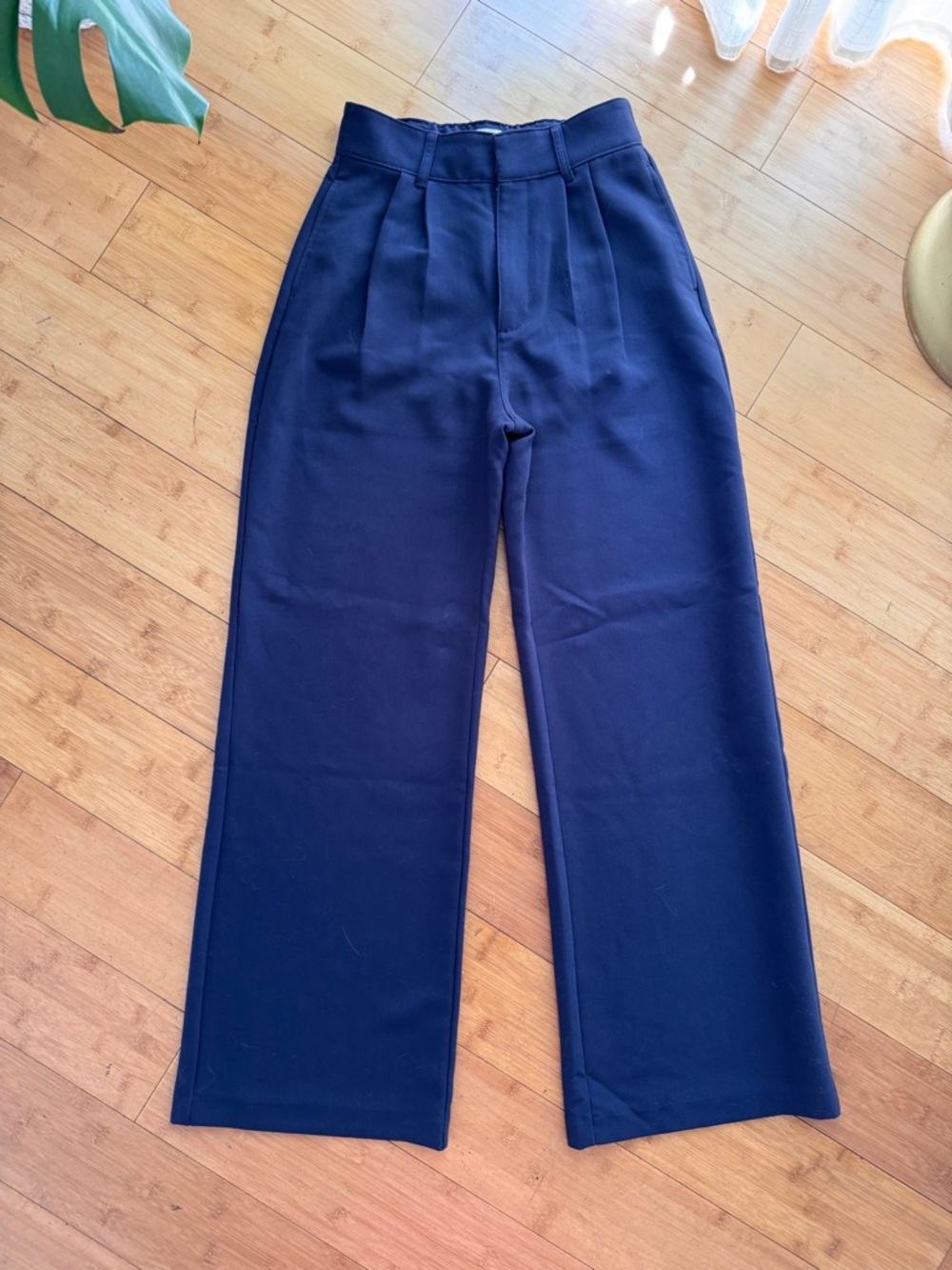 Abercrombie tailored high waisted navy blue wide leg trousers. Sloane.